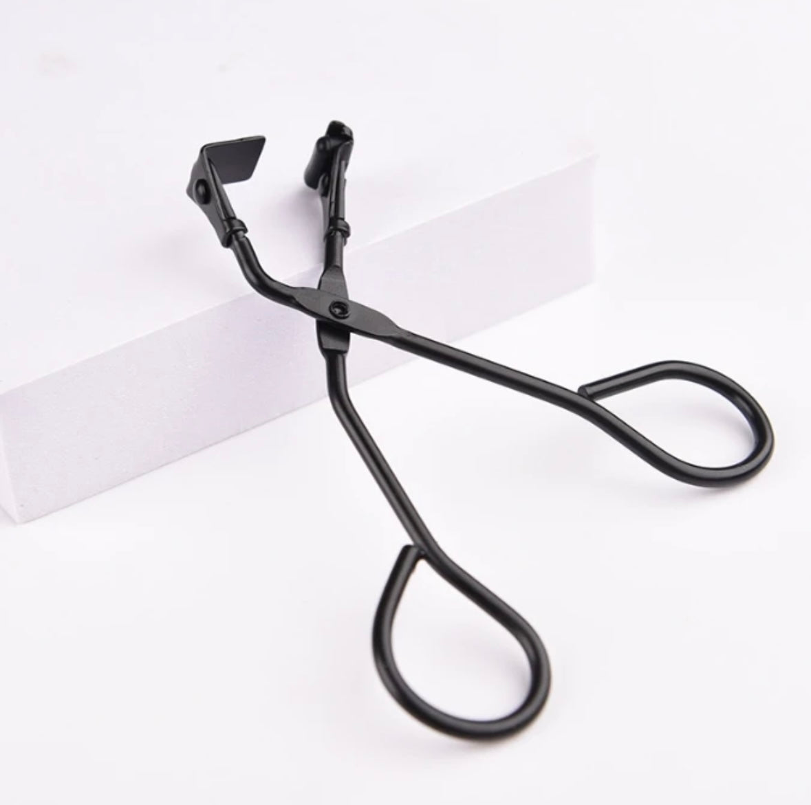 PRECISION EYELASH CURLER – Jacy Cosmetics