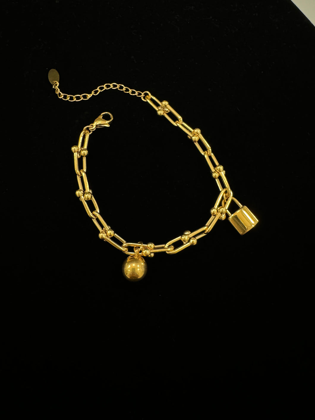 NICOLE BRACELET