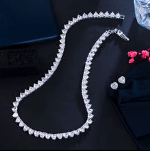 Load image into Gallery viewer, SILVER CRYSTAL NECKLACE