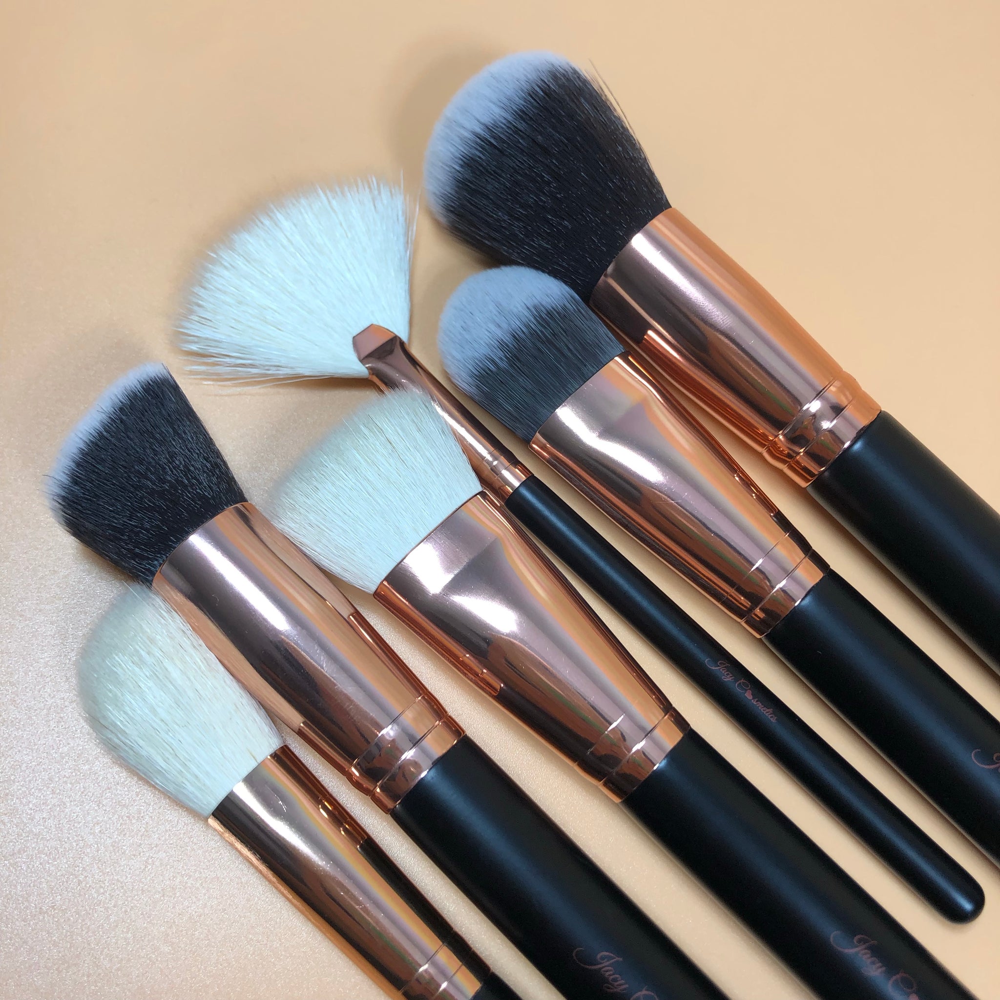 JAF 26pcs Makeup Brush Set Professional Kabuki Full Face Contour Brush Set  Pink Complete Vegan Brush Kit, Soft Make Pretty Cute Rose Gold Cosmetic